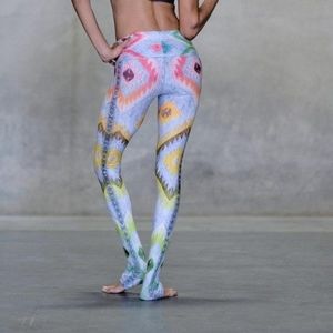 Niyama Sol Electric Kilim Leggings Medium